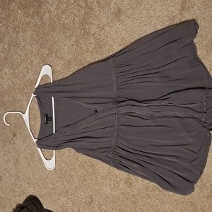 Torrid Gray Tank Top Size 0 plus size shows cleavage SEXY